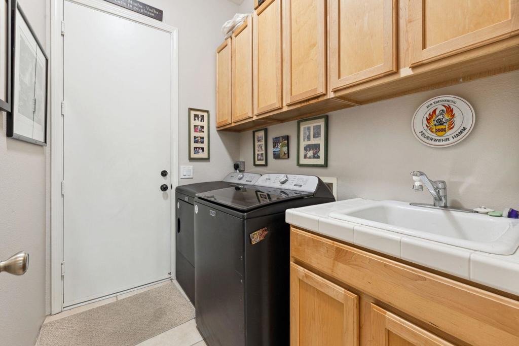 40785 Avenida Rosario