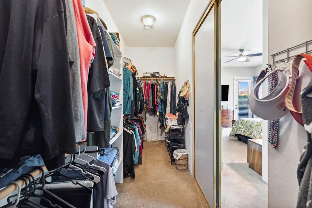 40785 Avenida Rosario