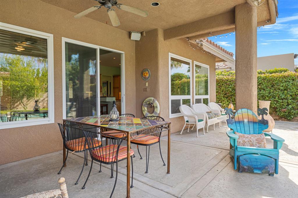 40785 Avenida Rosario