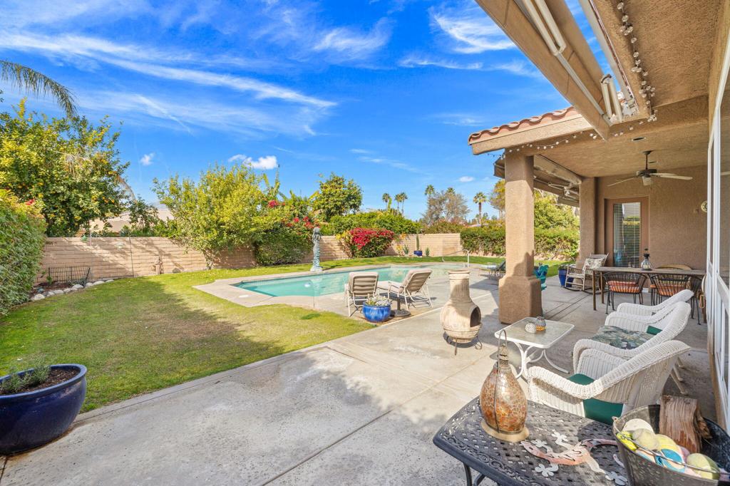 40785 Avenida Rosario