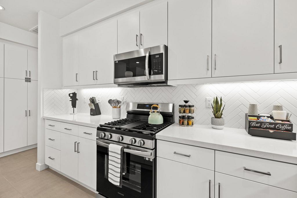 80355 Whisper Rock Way