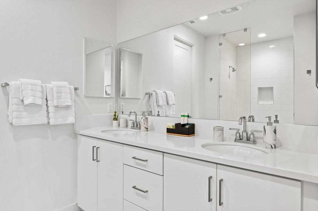 80355 Whisper Rock Way