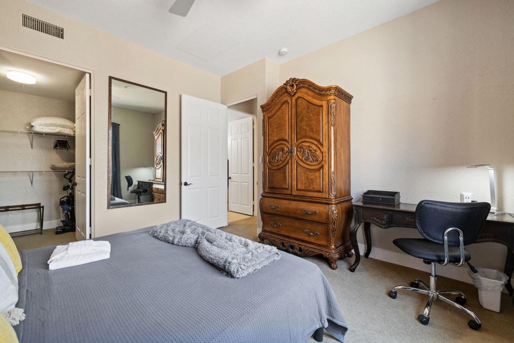 50700 Santa Rosa Plaza 7