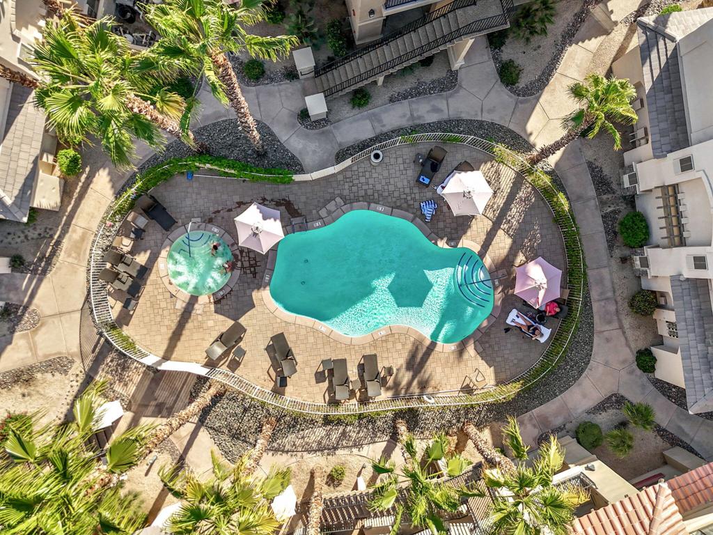 50700 Santa Rosa Plaza 7