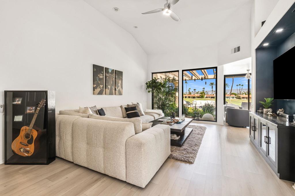 75672 Vista Del Rey