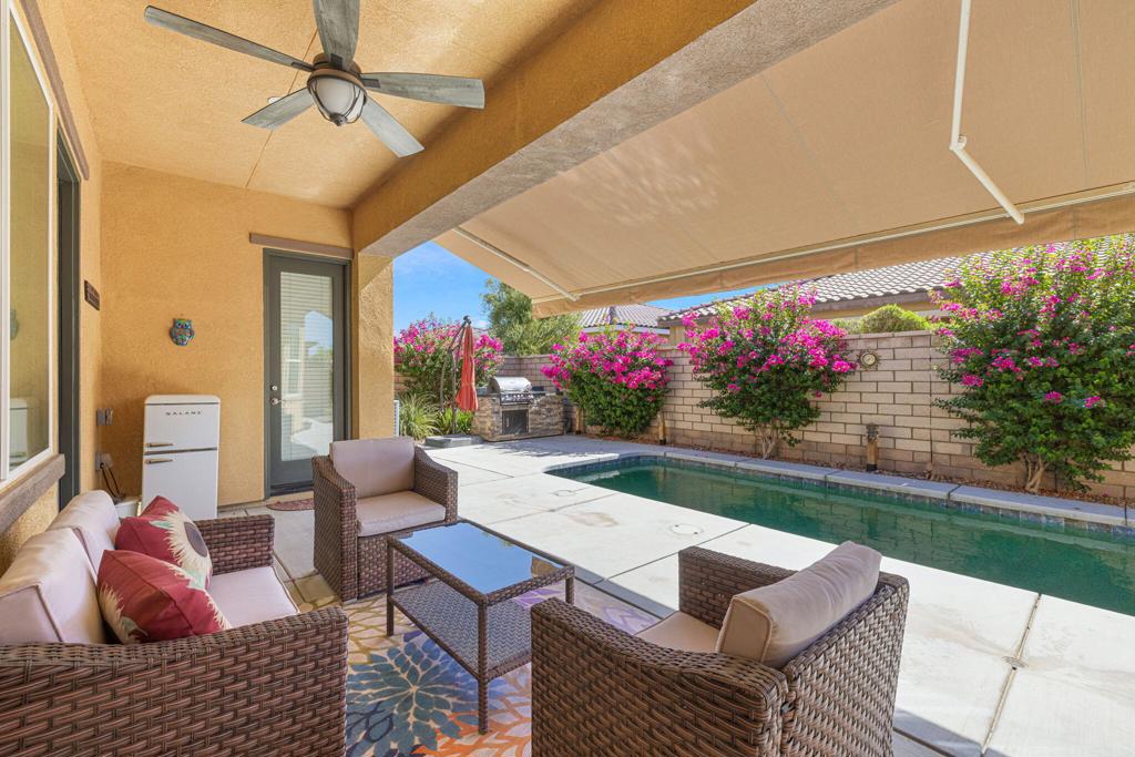 43086 Borretti Way