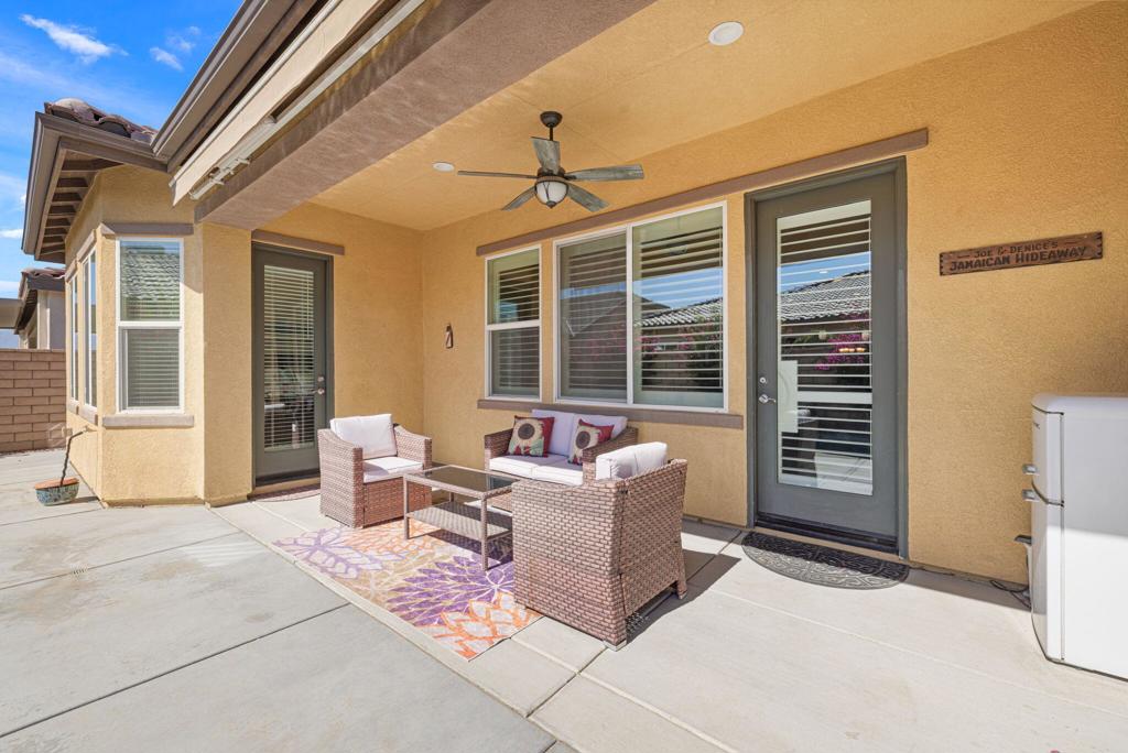 43086 Borretti Way