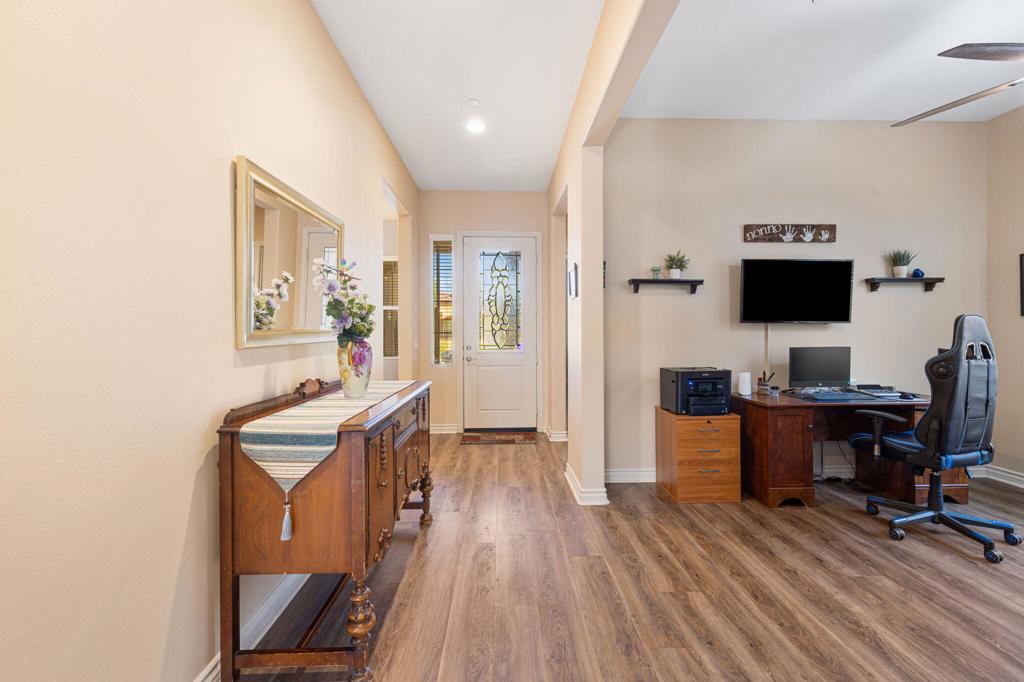43086 Borretti Way