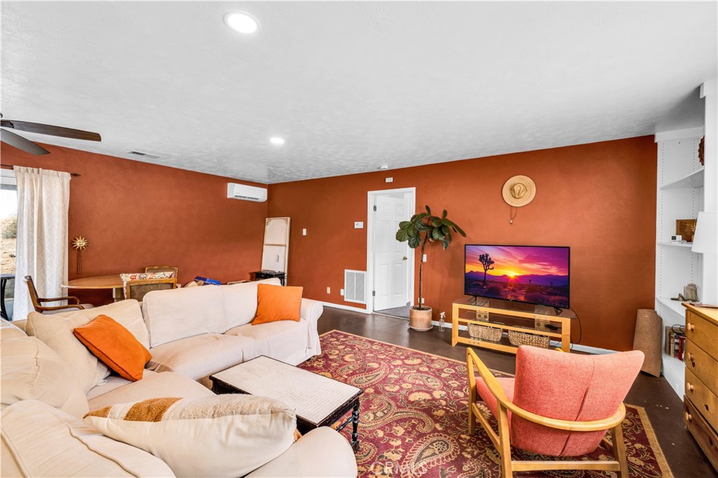 56520 Golden Bee Drive