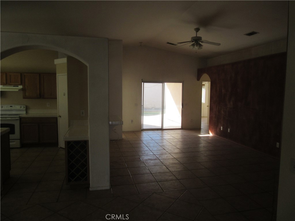 54405 Avenida Obregon