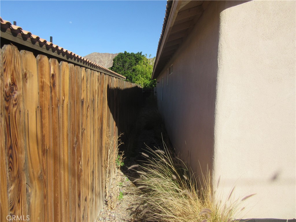 54405 Avenida Obregon