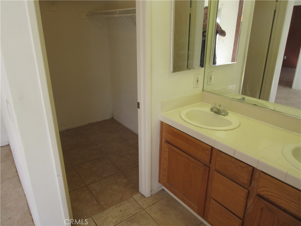 54405 Avenida Obregon