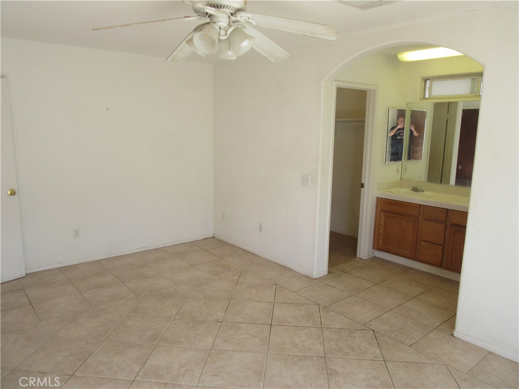 54405 Avenida Obregon