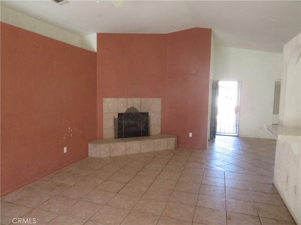 54405 Avenida Obregon