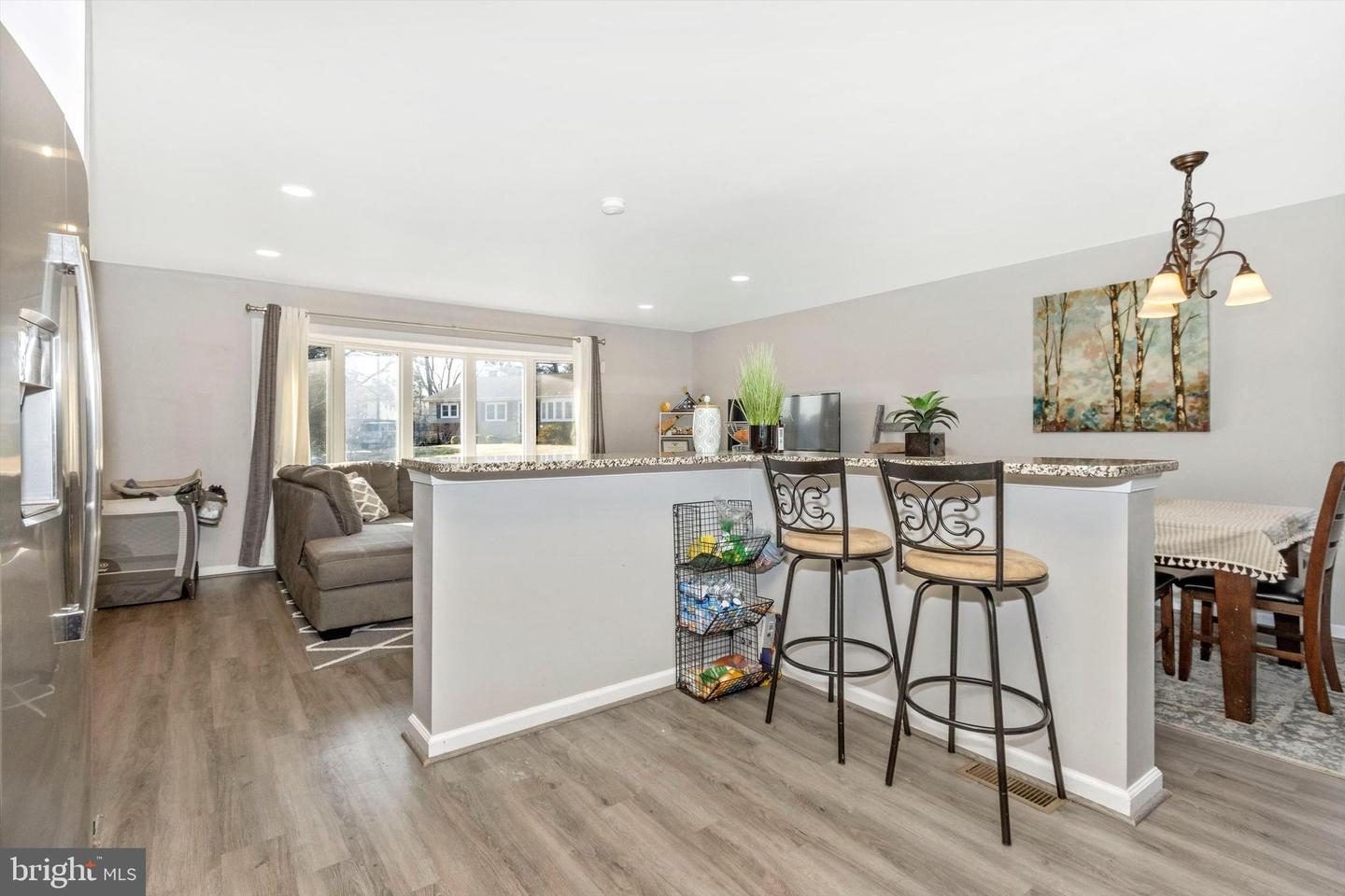 385 JAYBEA COURT