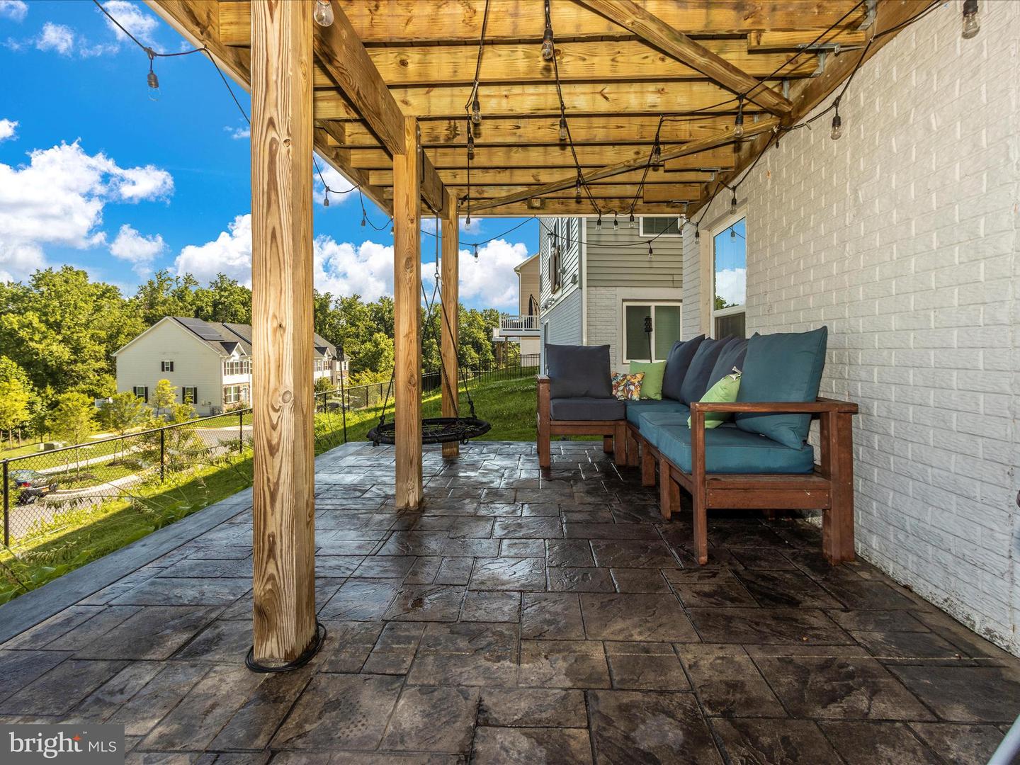 216 CEDAR HILL LANE