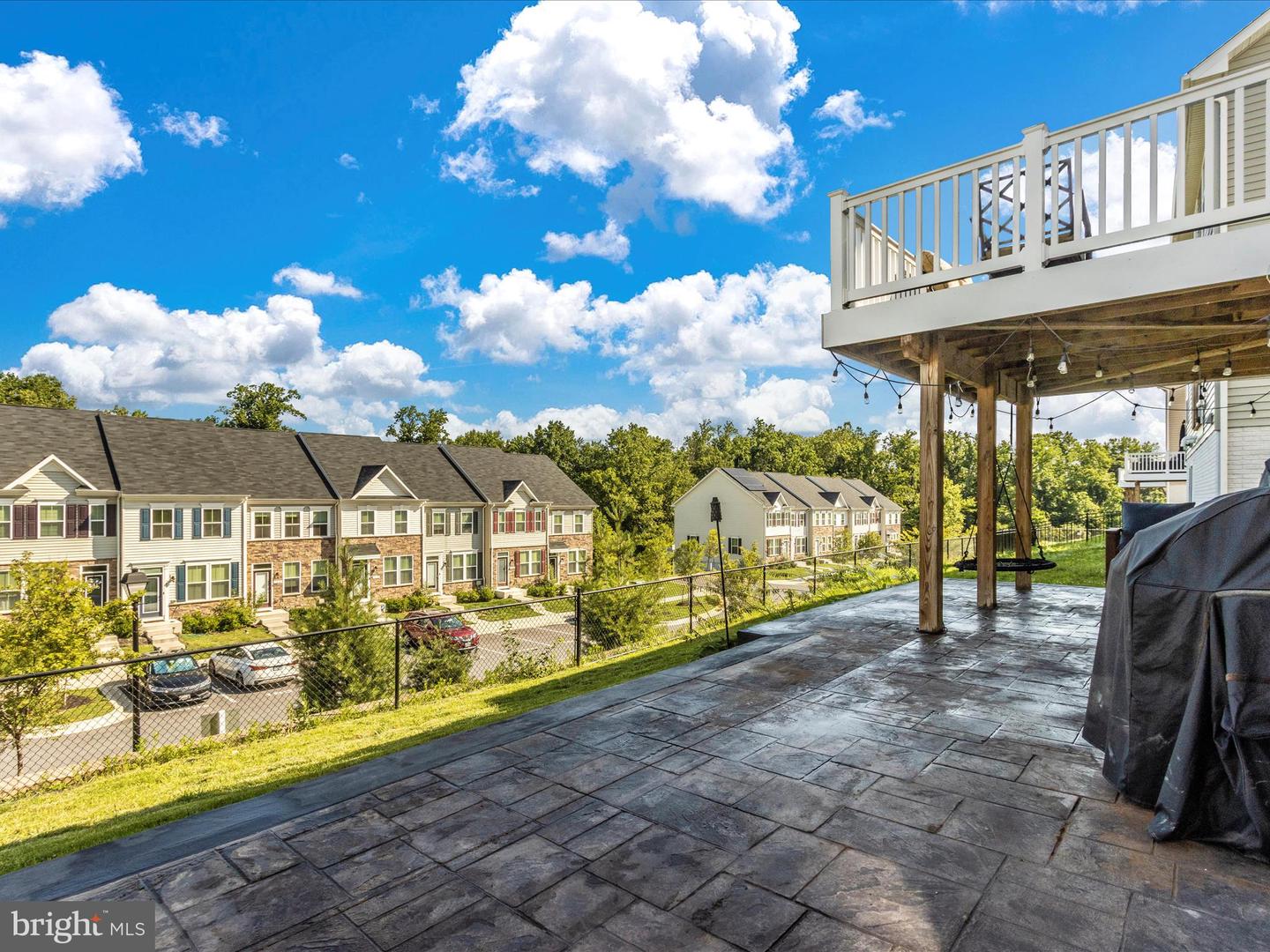 216 CEDAR HILL LANE