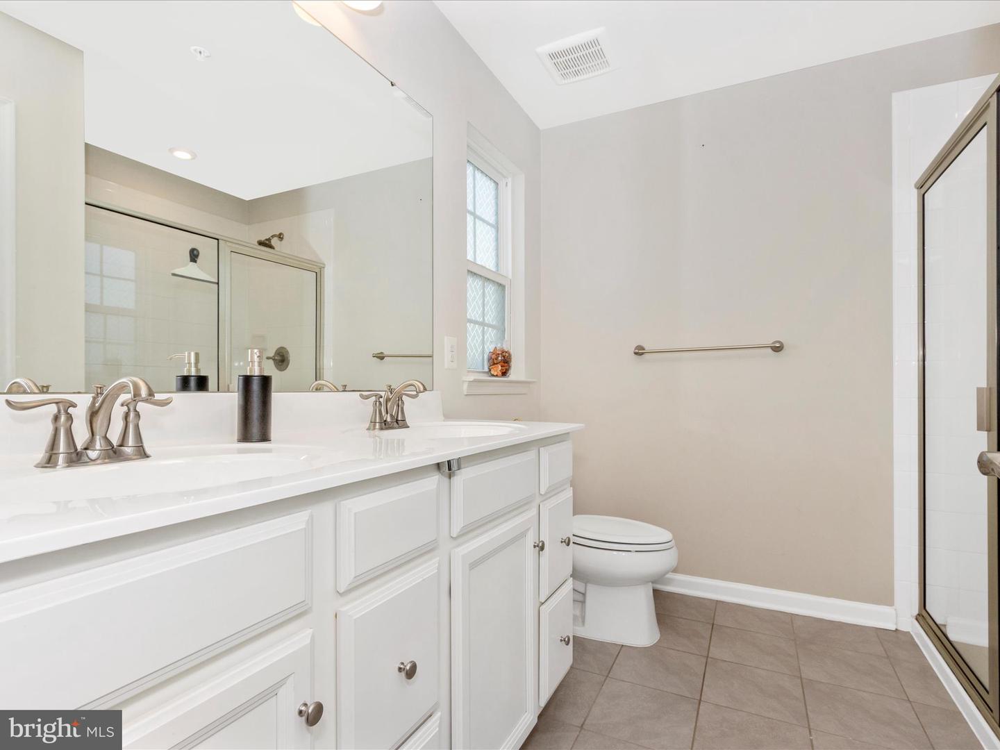 216 CEDAR HILL LANE