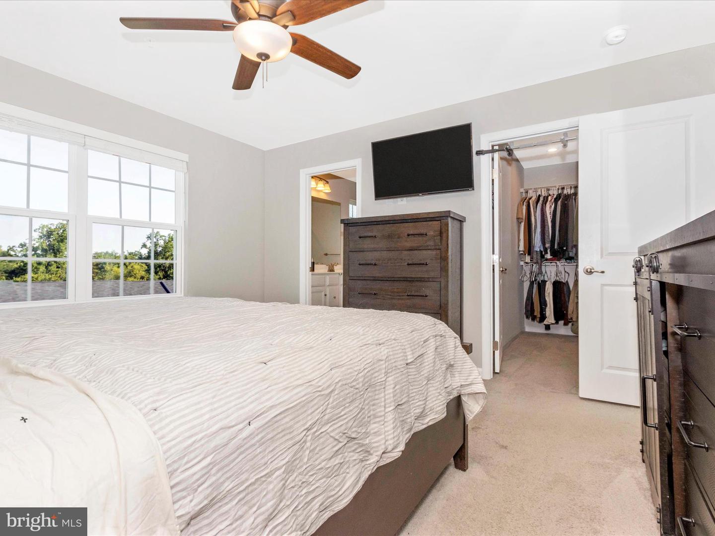 216 CEDAR HILL LANE