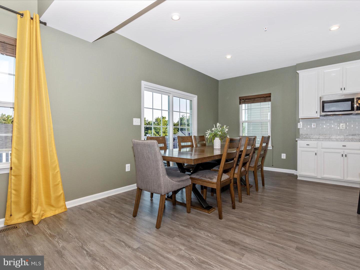 216 CEDAR HILL LANE