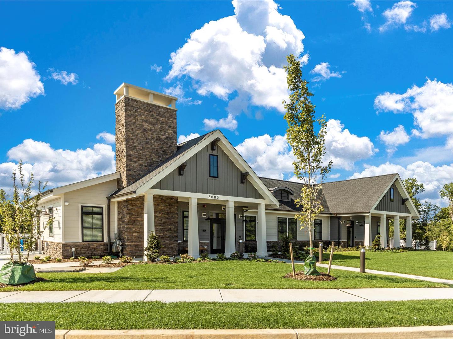 216 CEDAR HILL LANE