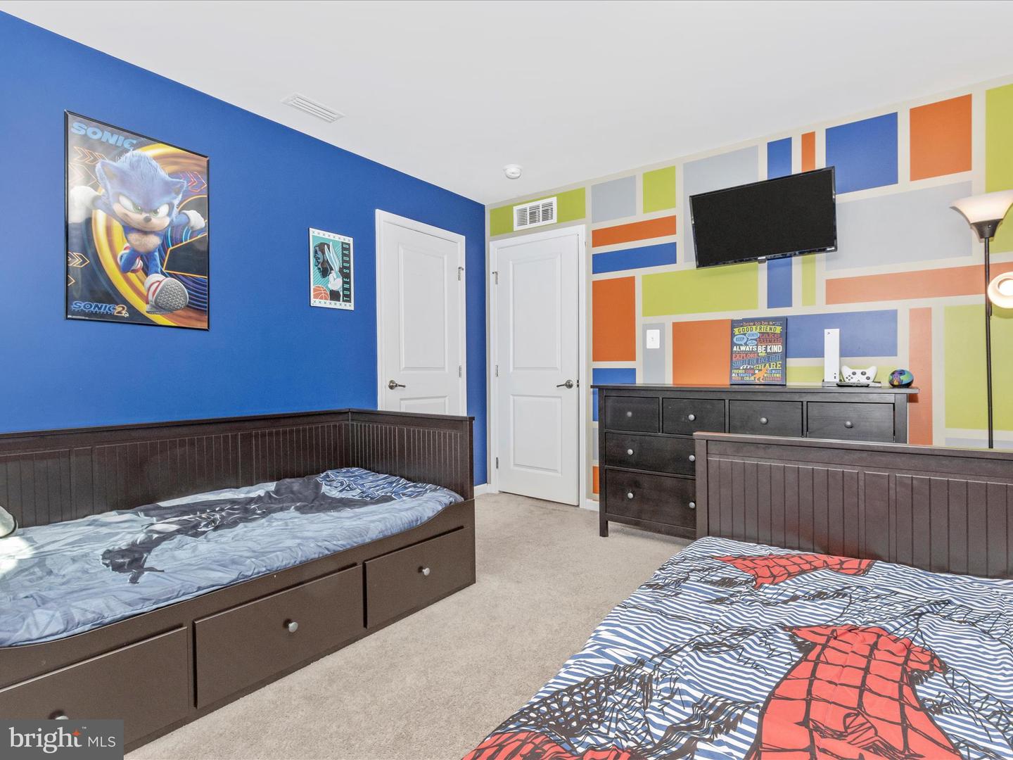 216 CEDAR HILL LANE