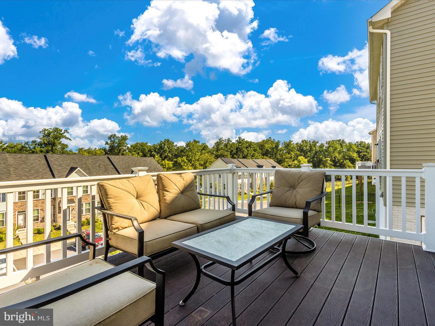 216 CEDAR HILL LANE