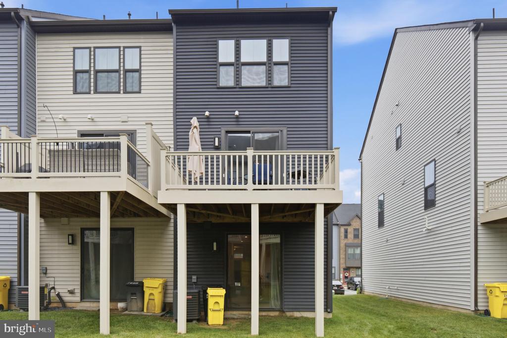653 LAKEMONT DRIVE