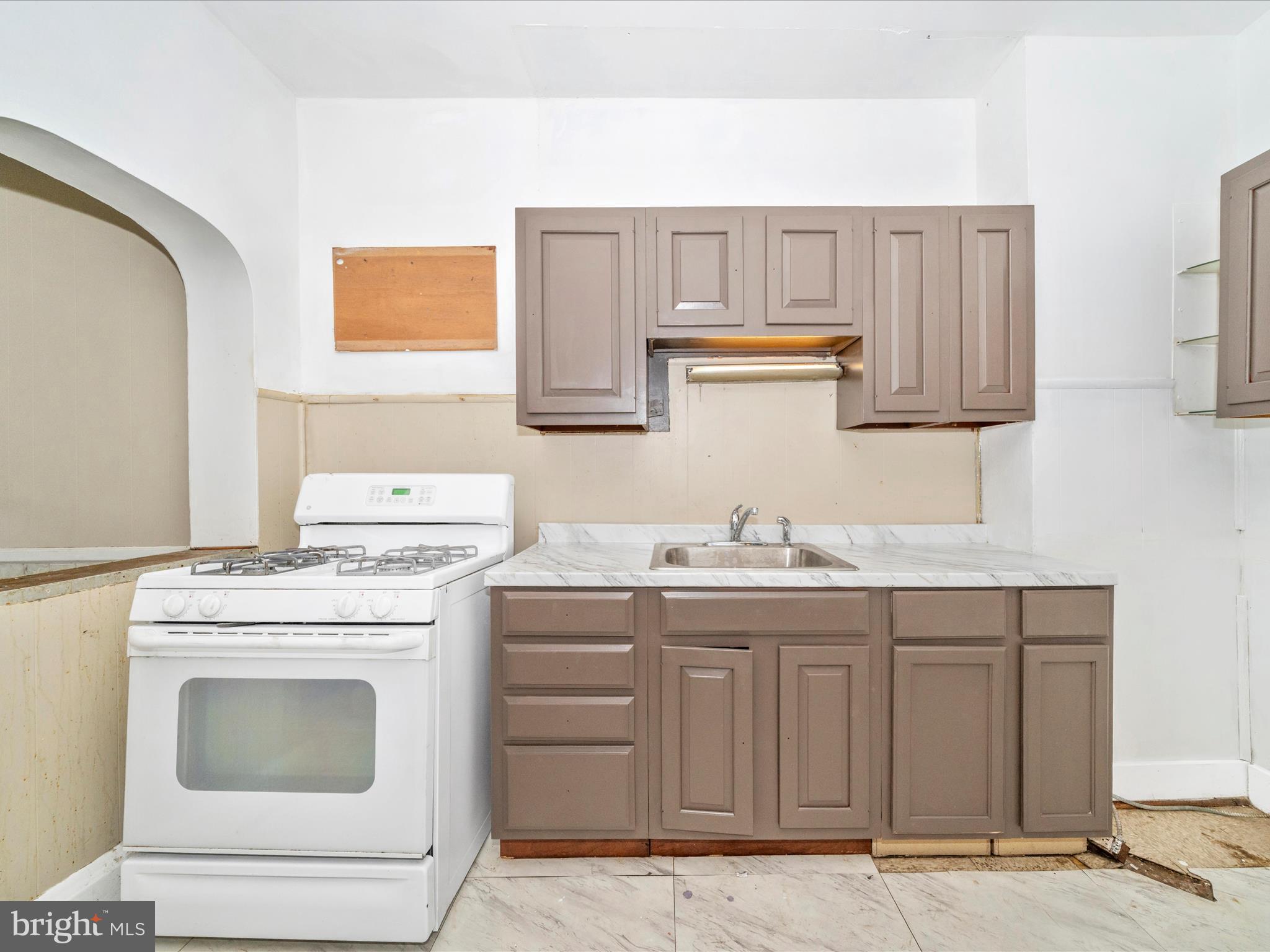 3805 HARLEM AVENUE