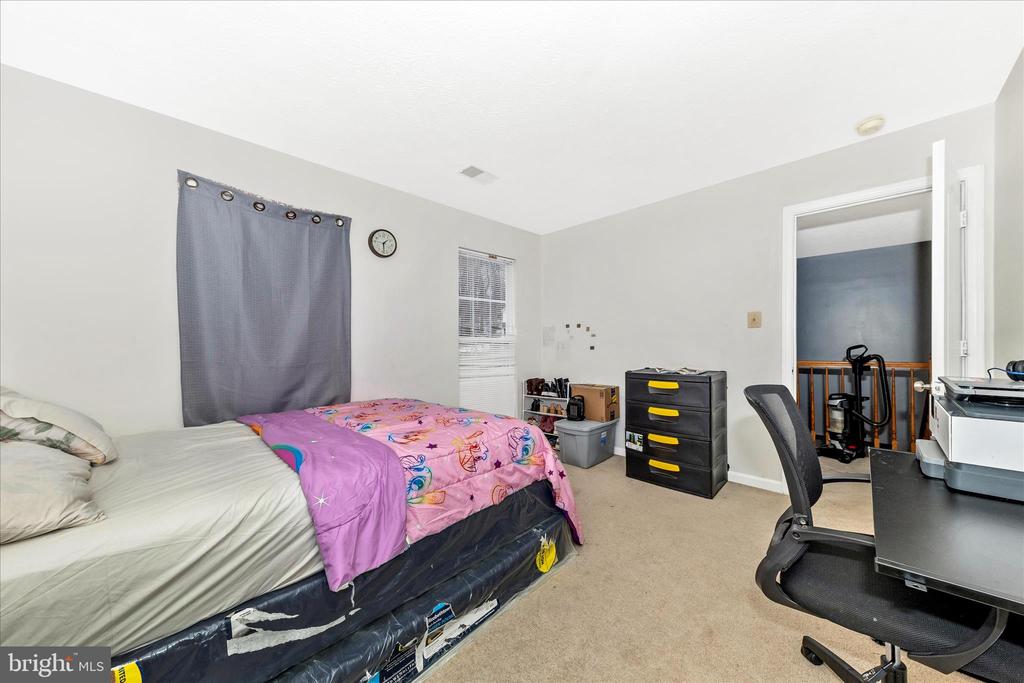 5521 AUBURN COURT