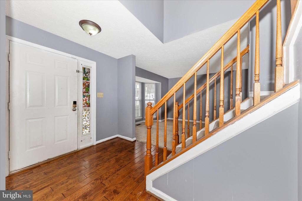 5521 AUBURN COURT