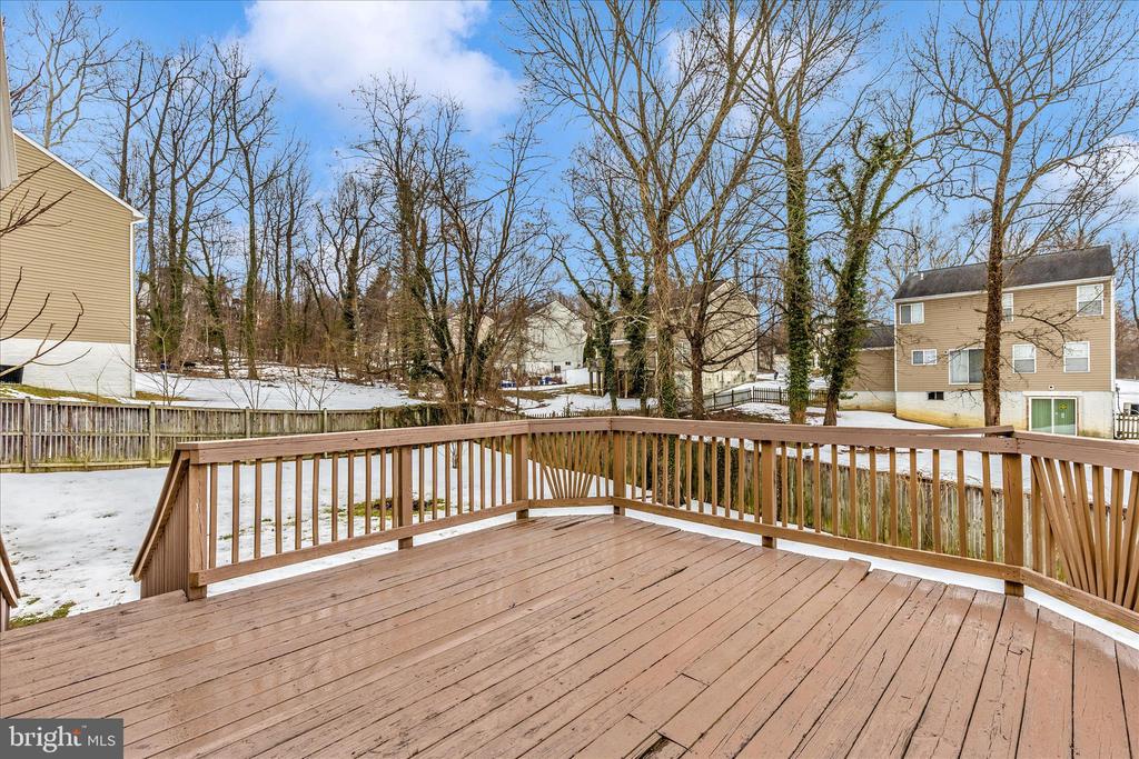 5521 AUBURN COURT