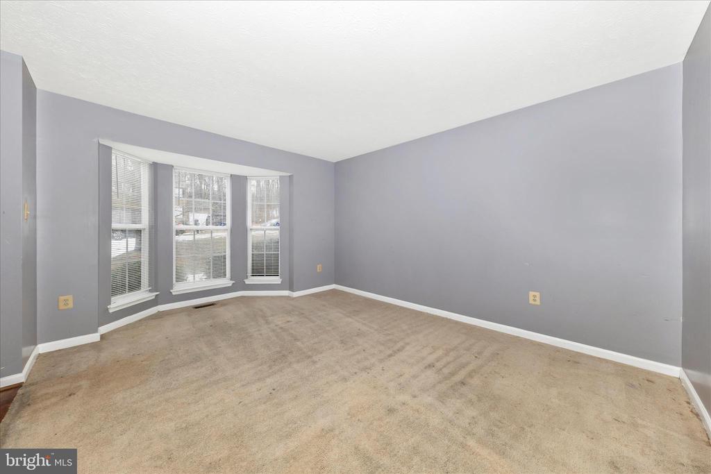 5521 AUBURN COURT