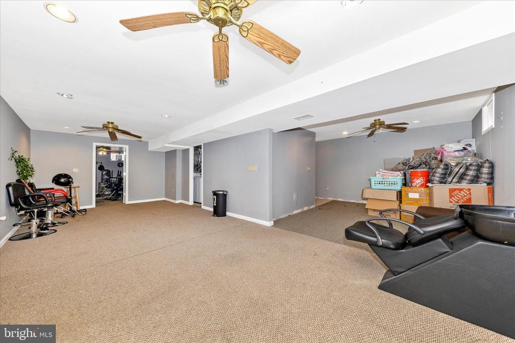 5521 AUBURN COURT