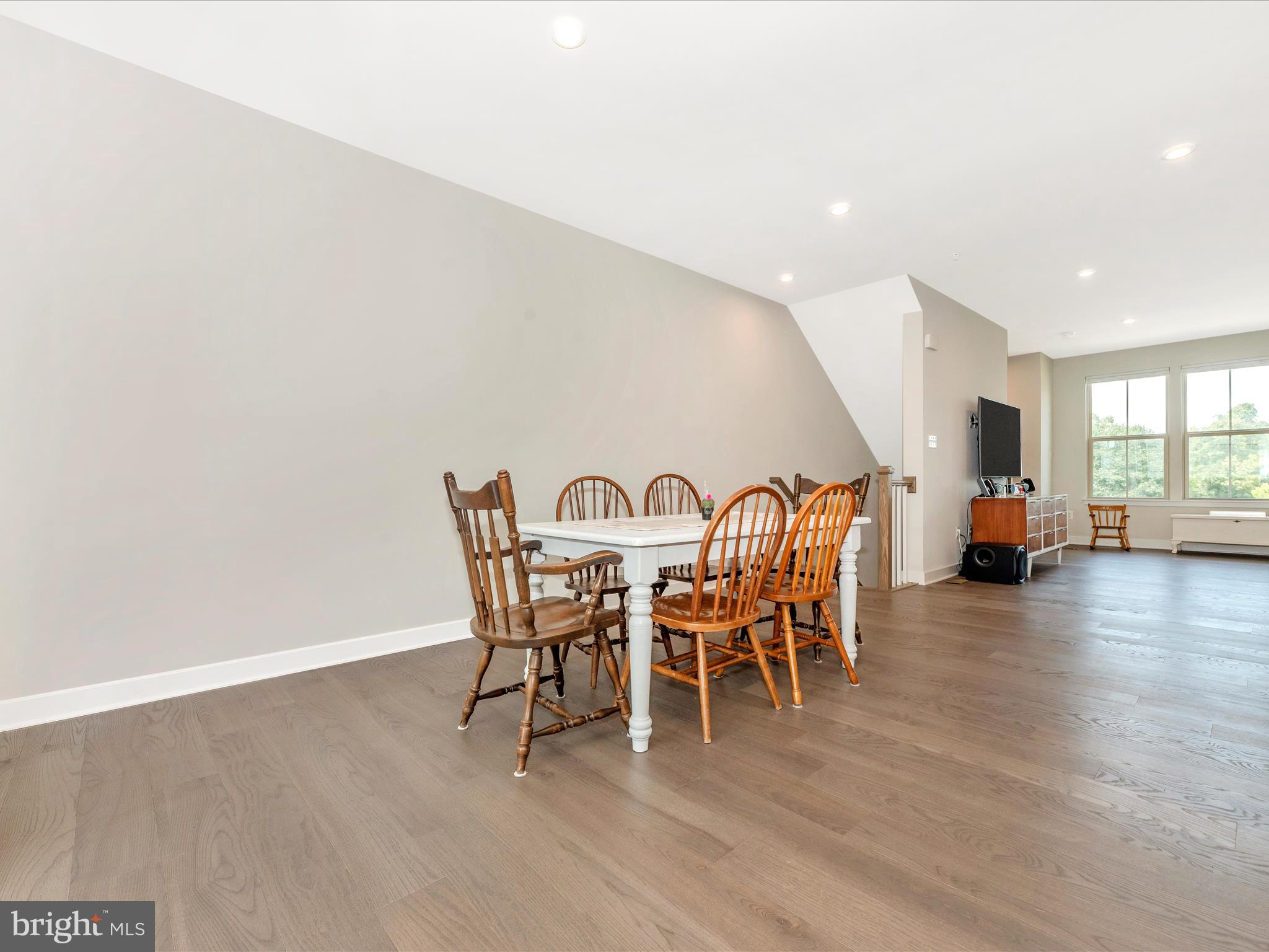 8661 SATINWOOD DRIVE
