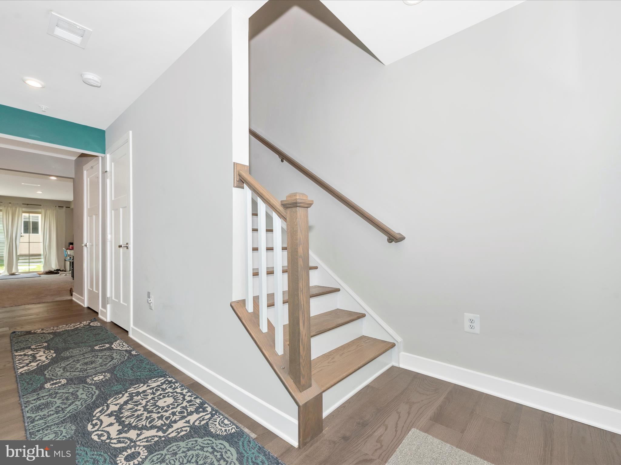 8661 SATINWOOD DRIVE