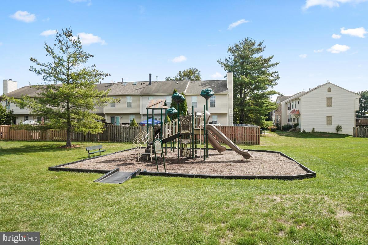 6413 Weatherby Court Unit: H