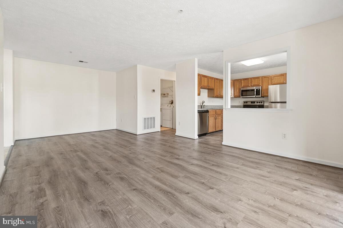 6413 Weatherby Court Unit: H