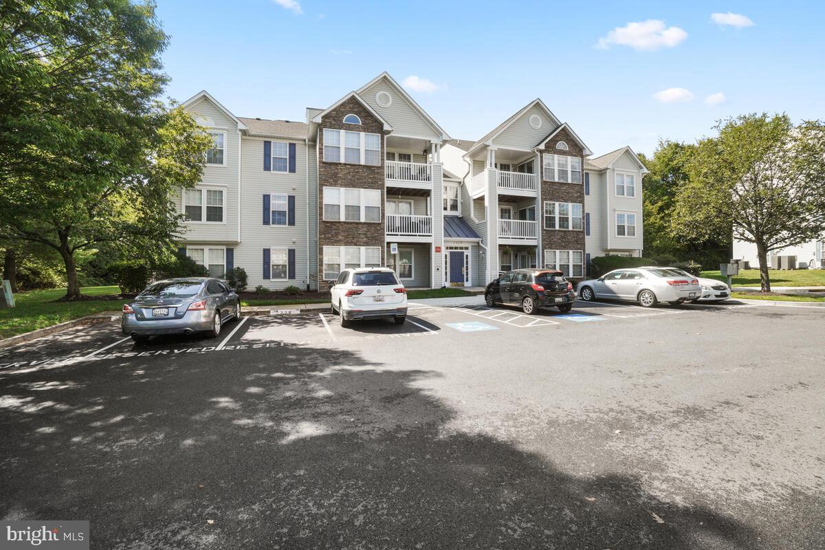 6413 Weatherby Court Unit: H
