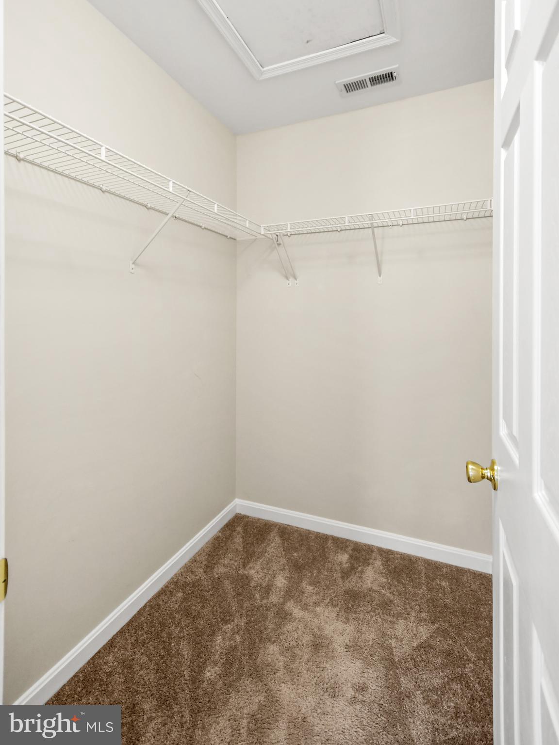 521 Sylvan Ct