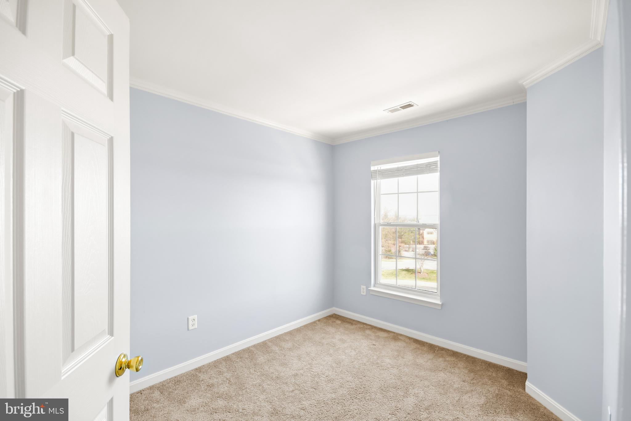 521 Sylvan Ct