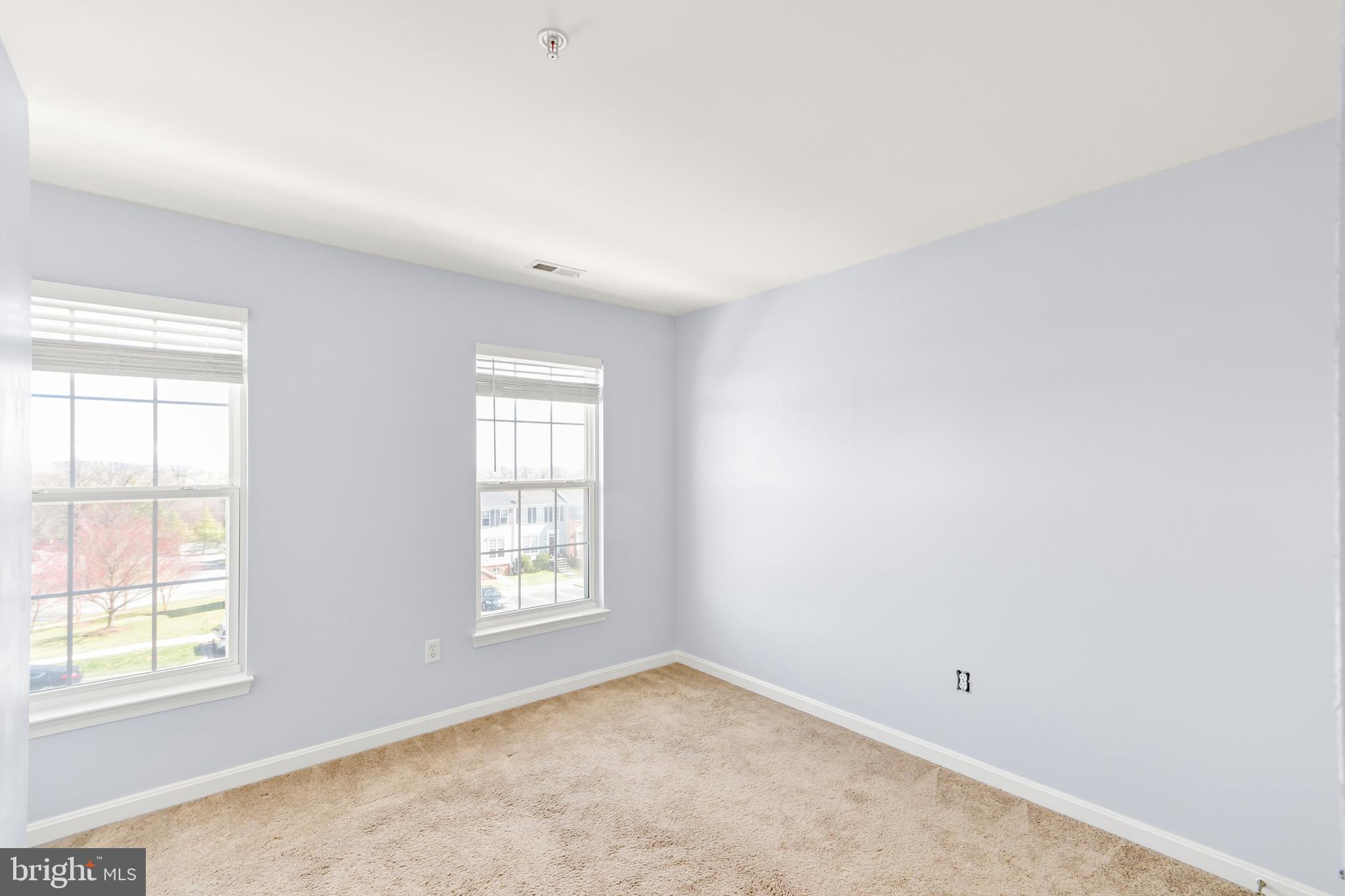 521 Sylvan Ct