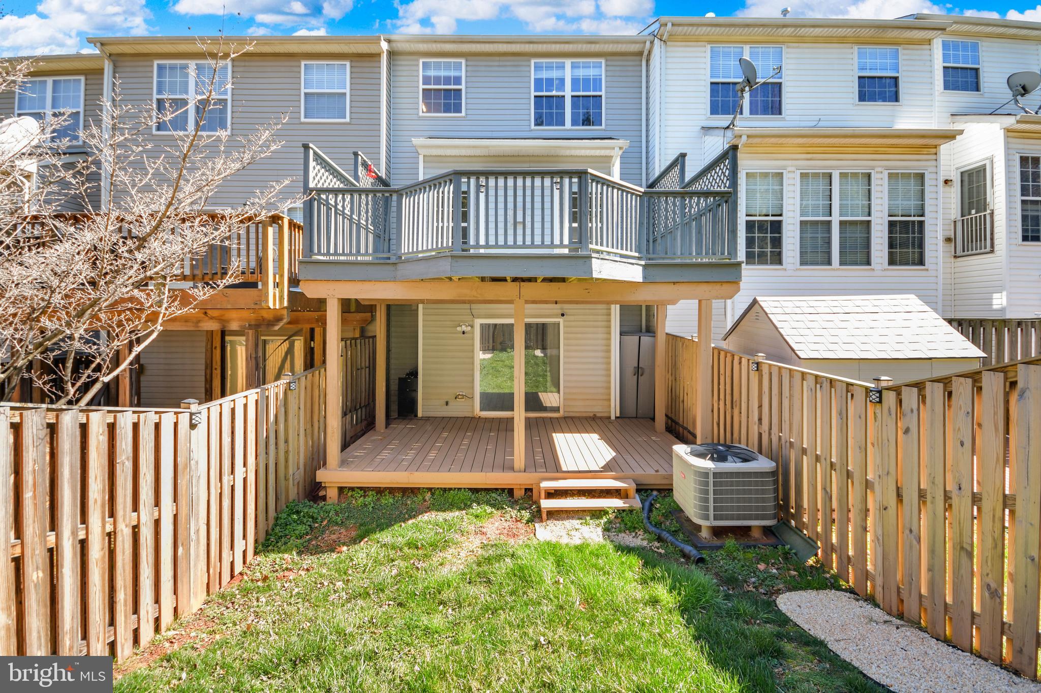 521 Sylvan Ct
