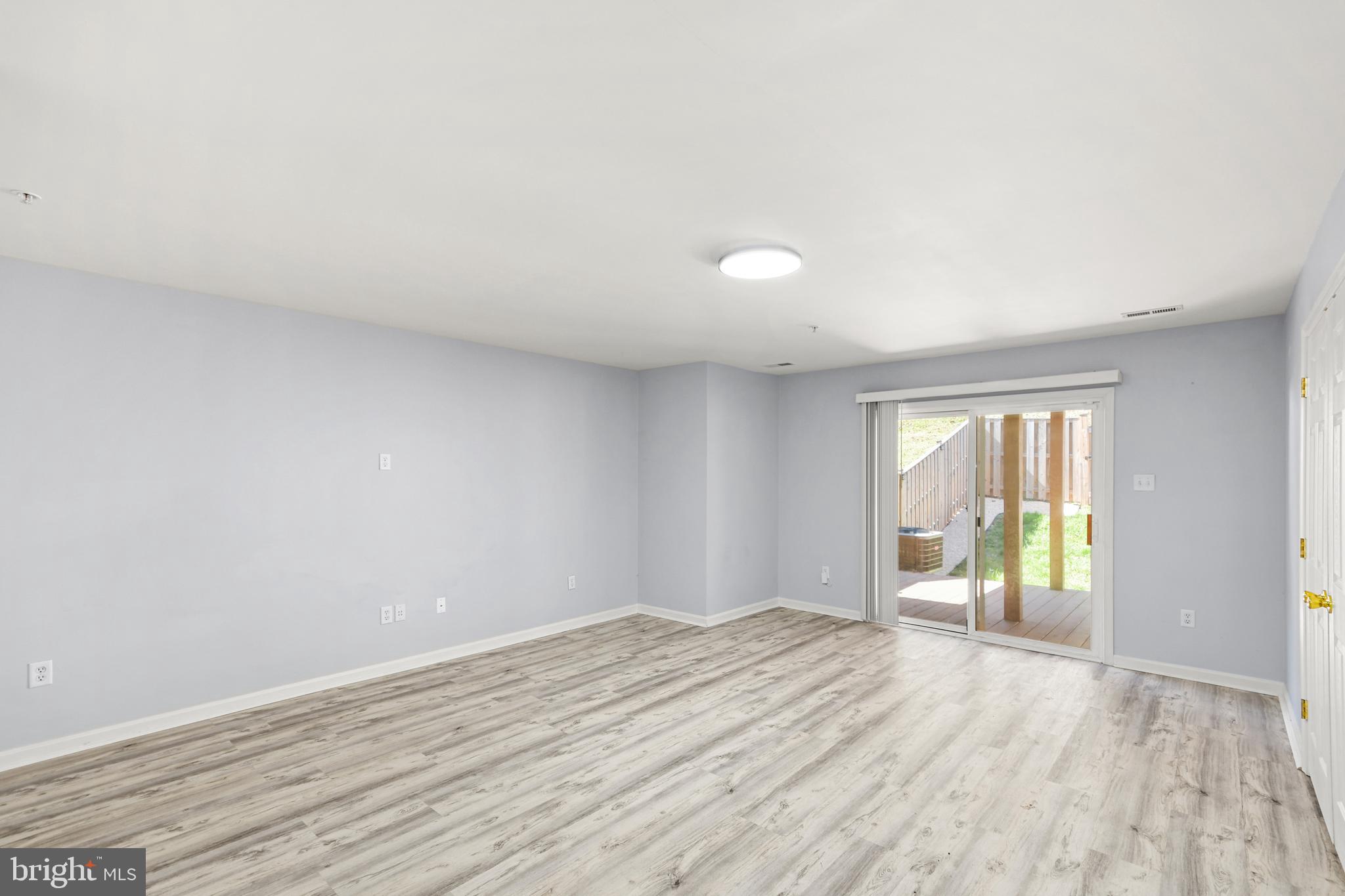 521 Sylvan Ct