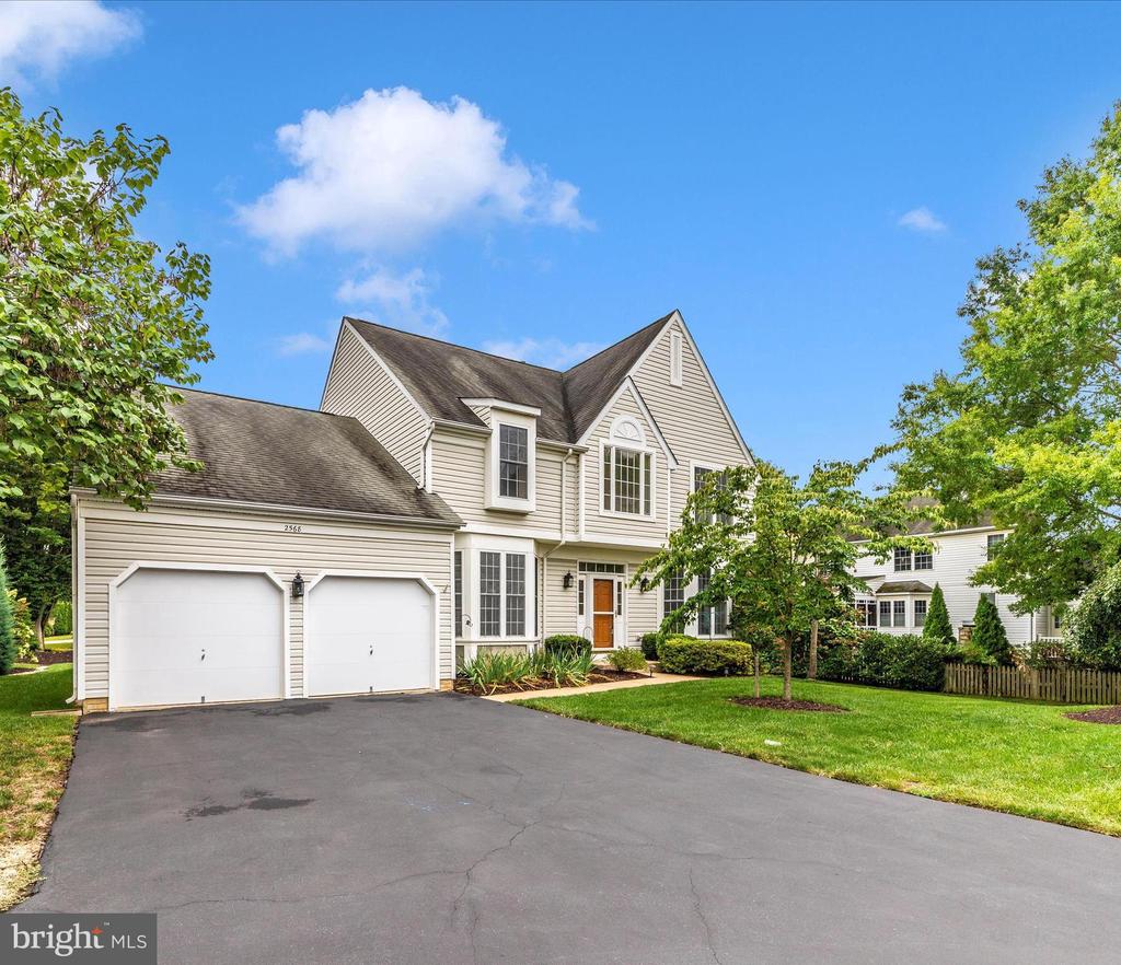 2568 Bear den Rd