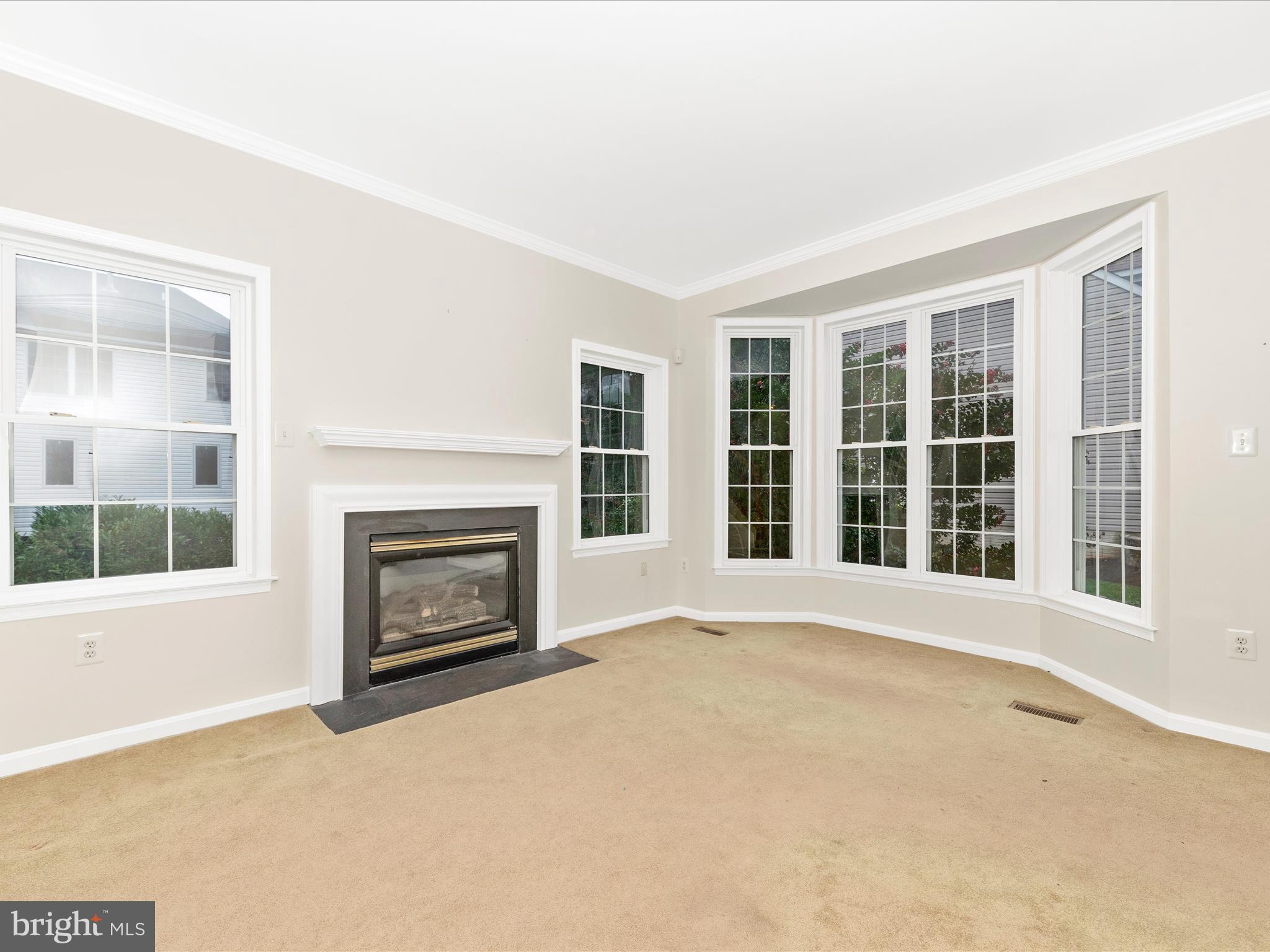 2568 Bear den Rd