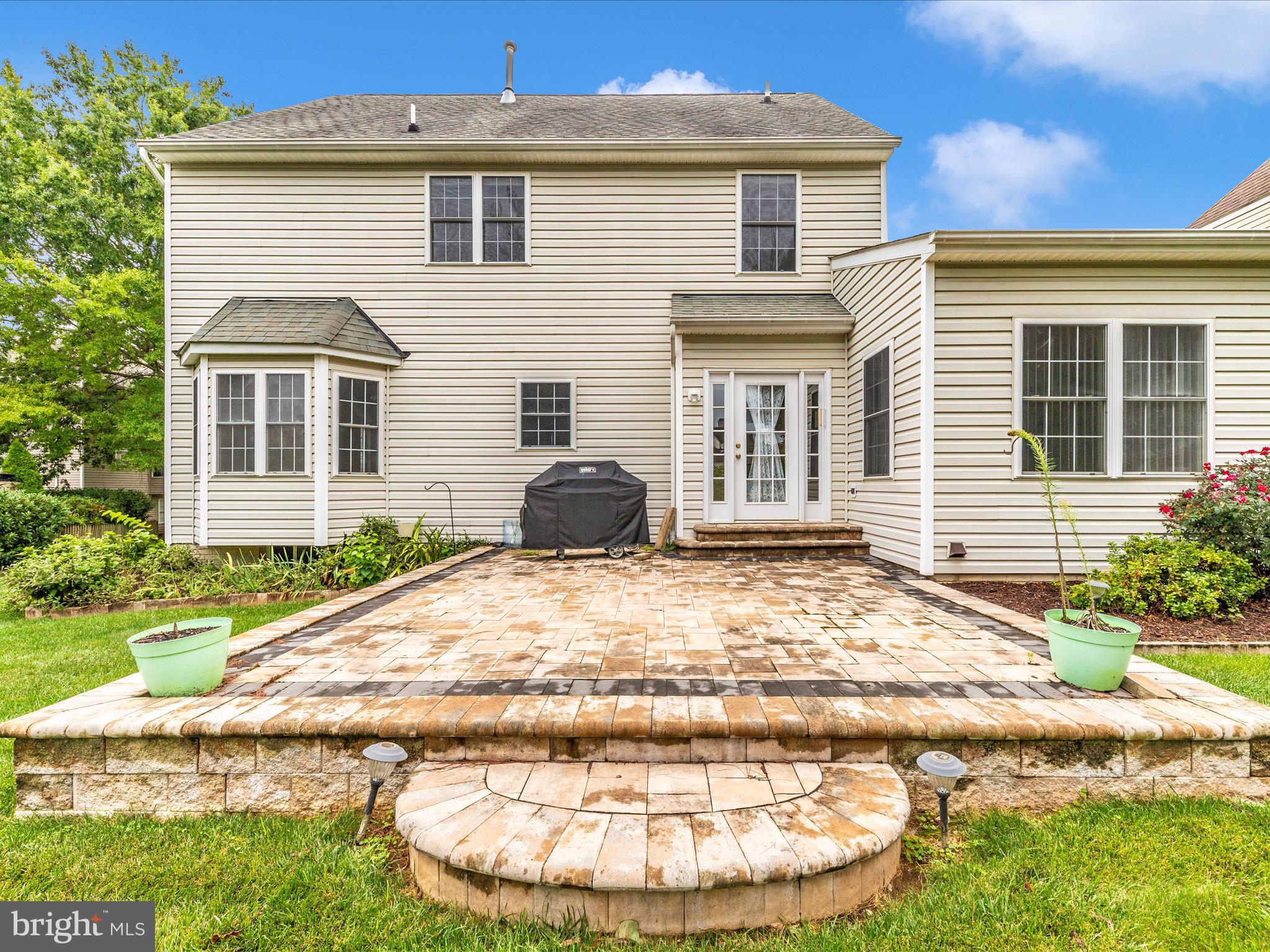 2568 Bear den Rd