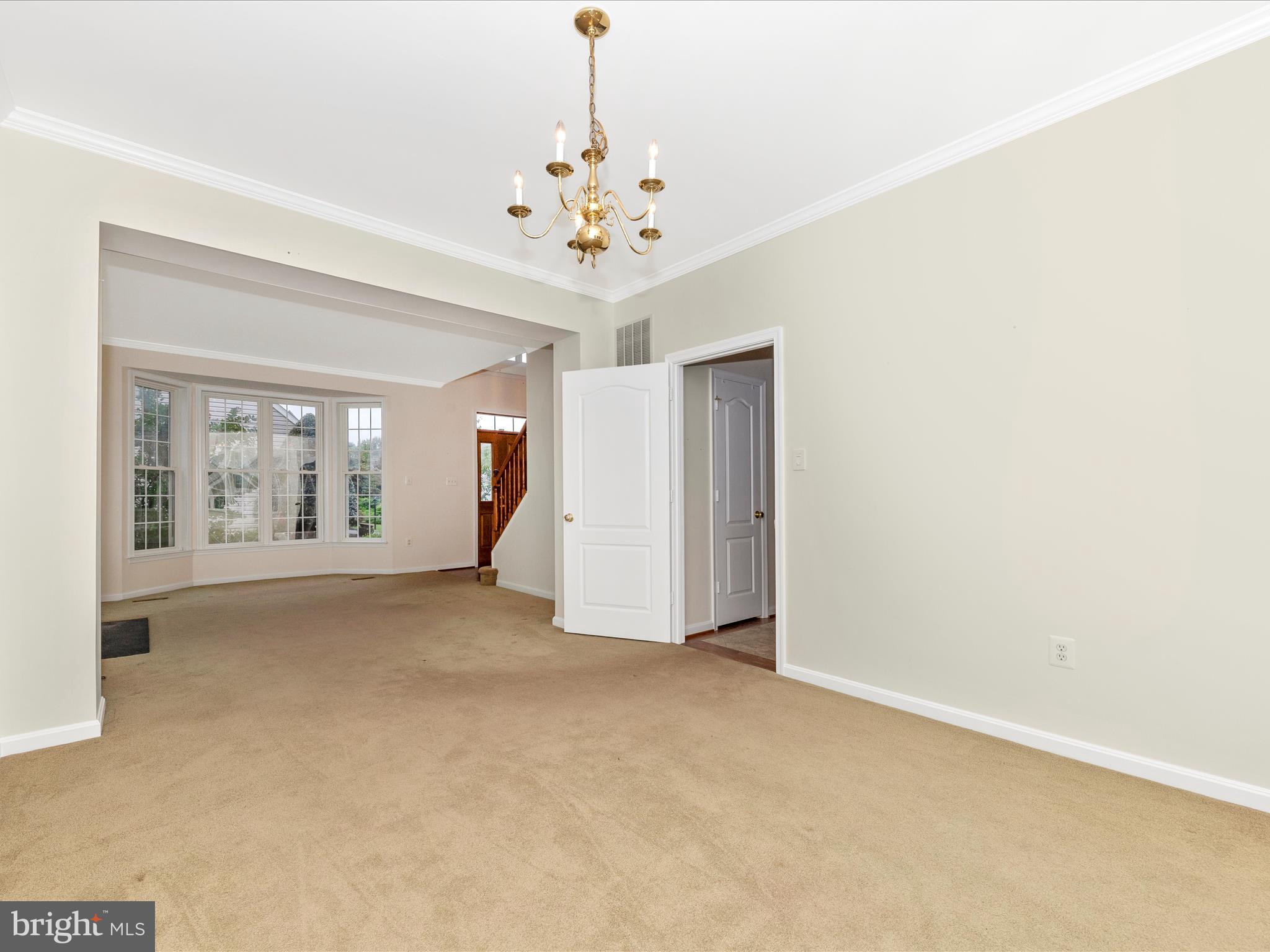 2568 Bear den Rd
