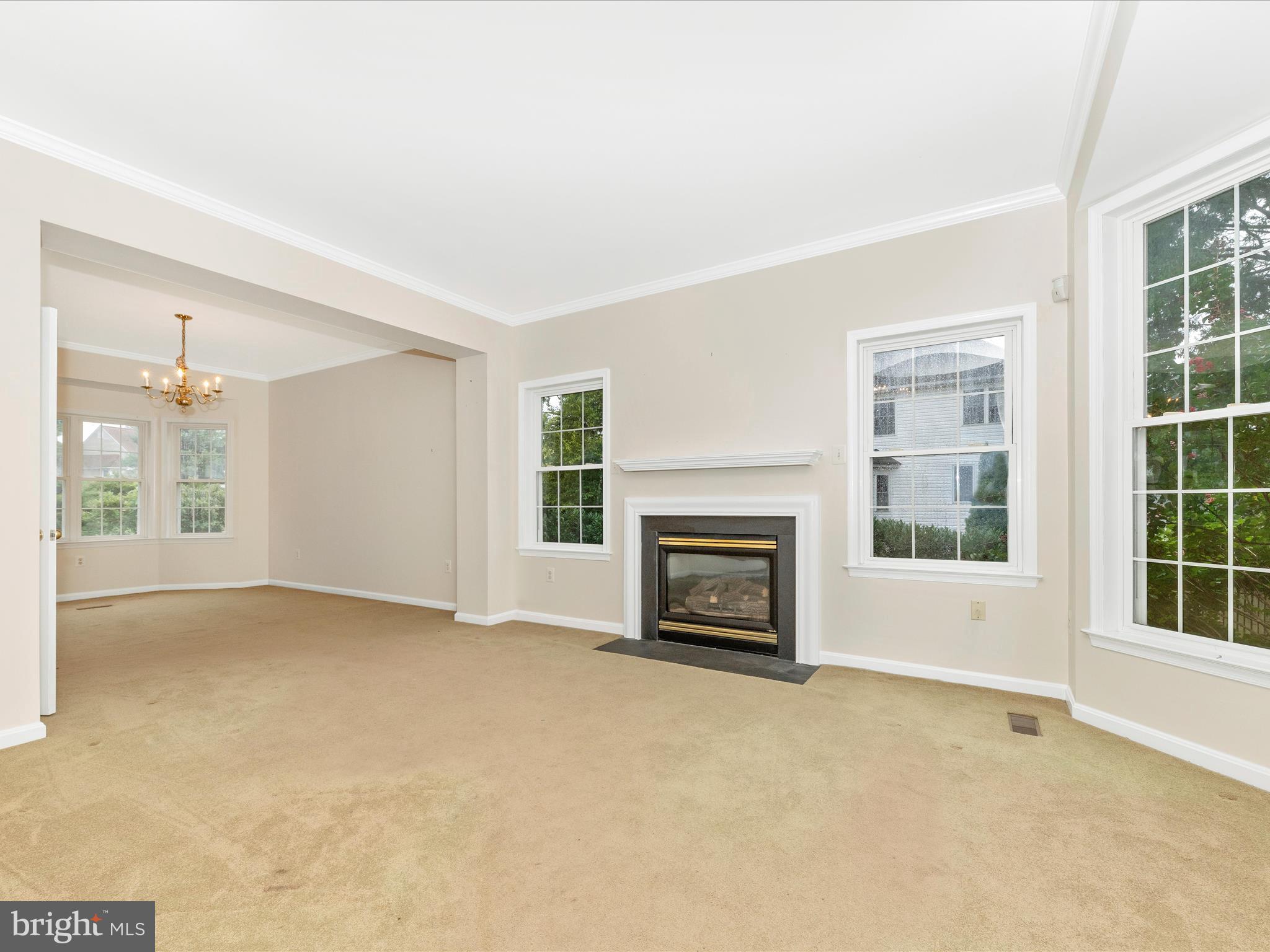 2568 Bear den Rd