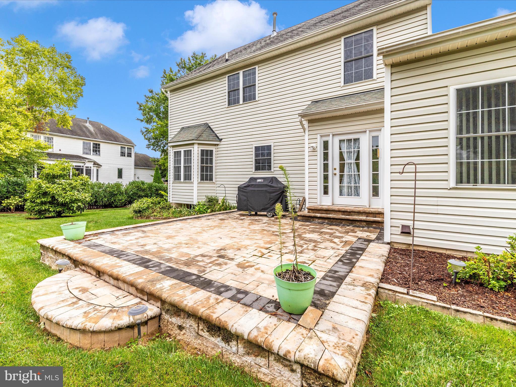 2568 Bear den Rd